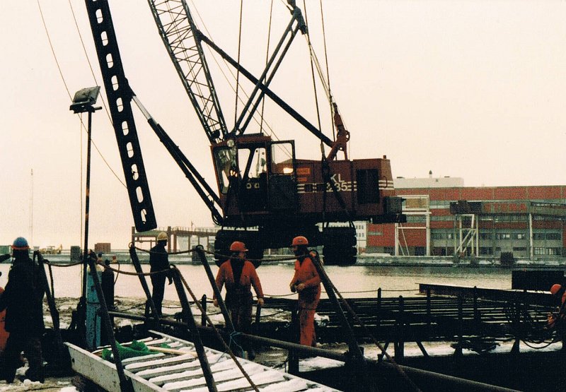 Landswerk rammemaskine 3.jpg - Landswerk 235 rammemaskine, billede taget i 1983